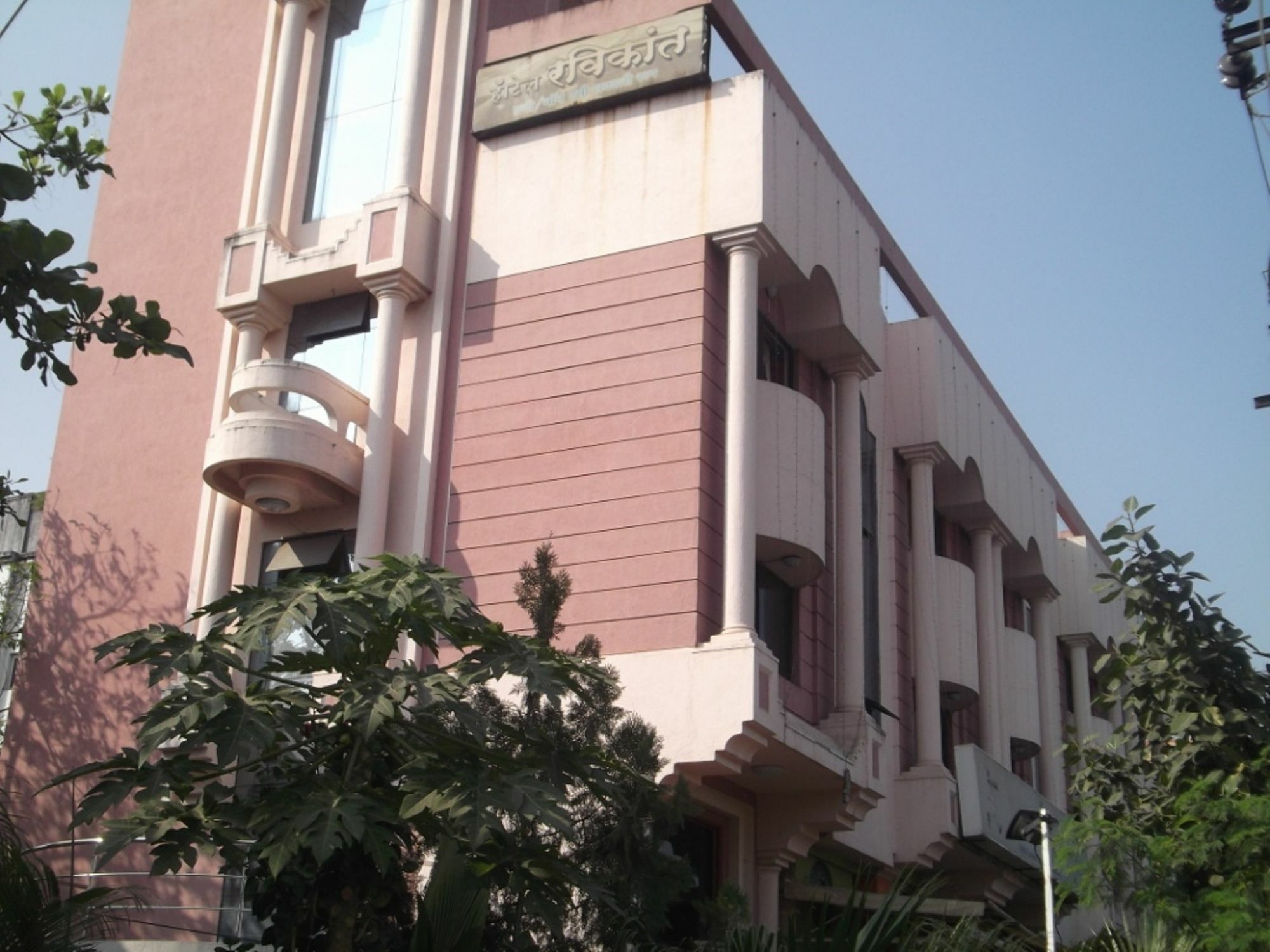 Hotel Ravikant Пюн Екстериор снимка